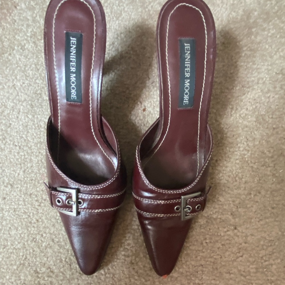 Jennifer Moore pumps/heels